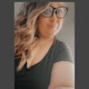 Meet your Posher, Candace